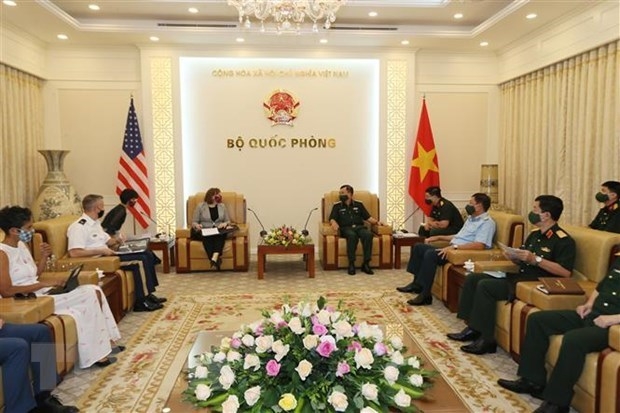 Deputy Defence Minister hosts USAID Director
